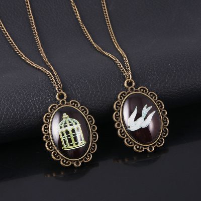 Game Bioshock Elizabeth Pigeon Bird Cage Vintage Necklace Jewelry